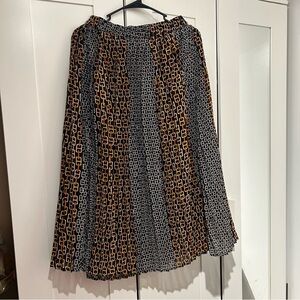 WOMEN SKIRT SIZE SMALL CASUAL MULTI-COLOR